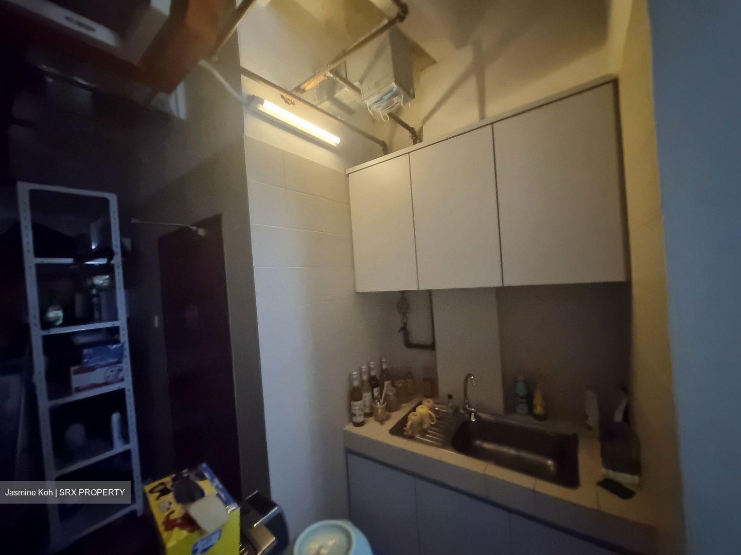 Pekin Street (D1), Office #505056851
